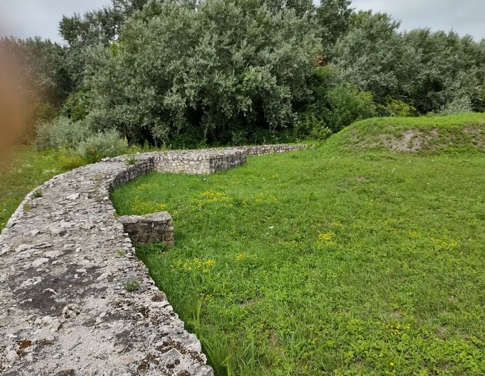 Dievčí hrad, Slovakia